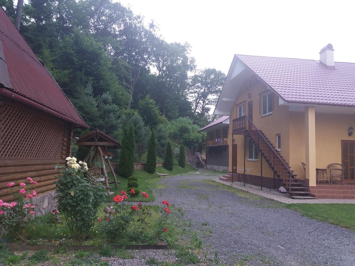 U Lyudmily Villa Karpaty Eksteriør billede